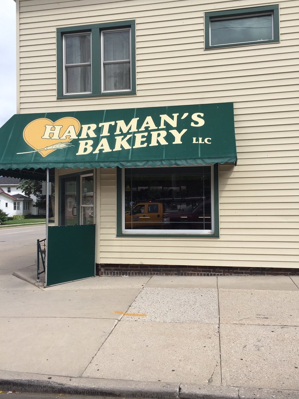 Hartman`s Bakery and Pastry Shoppe